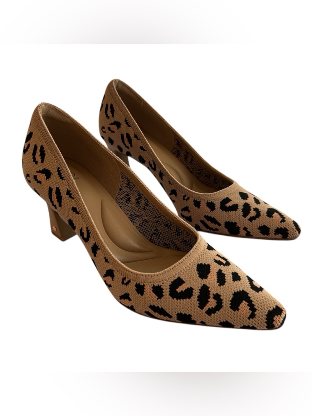 Leopard Print Pointed Toe Block Heel Pumps - Tan/Black